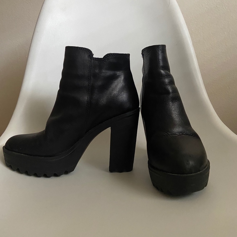 Black Leather Steve Madden Booties
